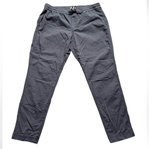 L.L. Bean Women’s Ripstop Pull on pant size large gray slim leg elastic waist